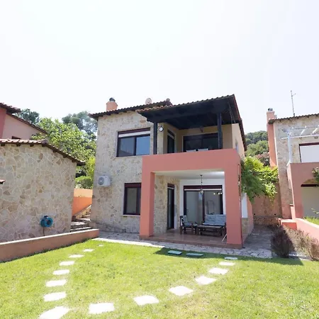 Egeo - Beachfront Paradise, Private Beach, Starlink, Bbq *