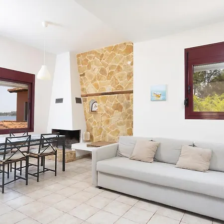 Egeo - Beachfront Paradise, Private Beach, Starlink, Bbq Вурвуру