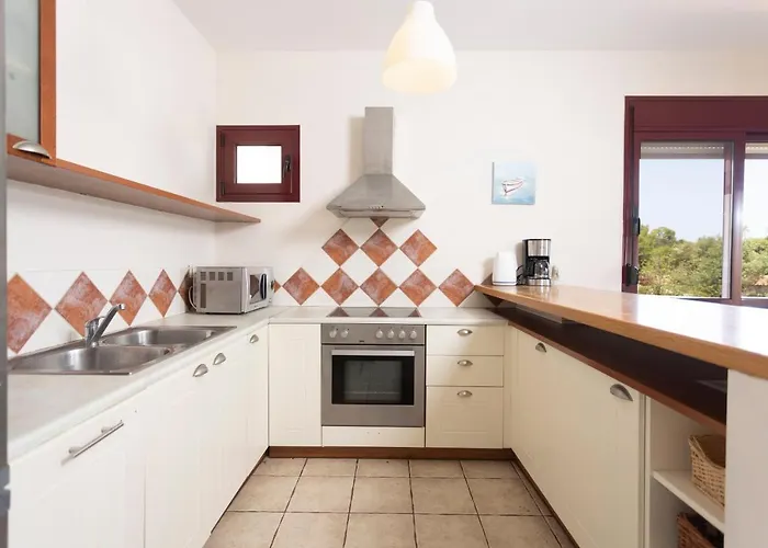 Egeo - Beachfront Paradise, Private Beach, Starlink, Bbq Villa *