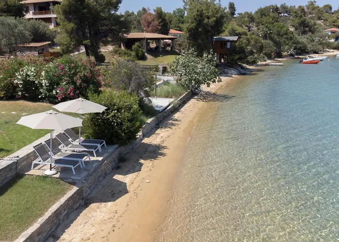 Egeo - Beachfront Paradise, Private Beach, Starlink, Bbq