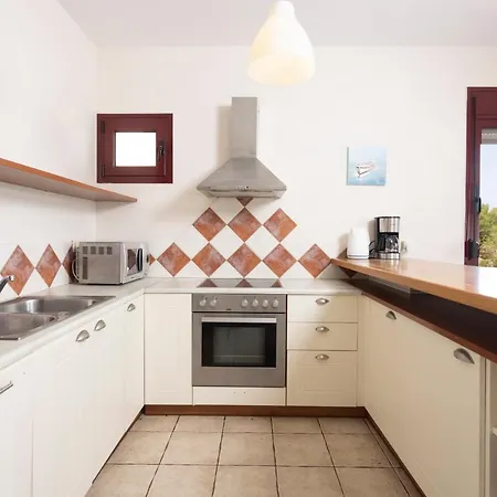 Egeo - Beachfront Paradise, Private Beach, Starlink, Bbq Villa *