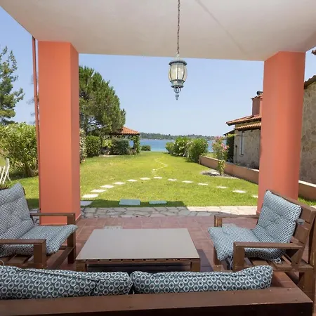 Egeo - Beachfront Paradise, Private Beach, Starlink, Bbq Villa Vourvourou