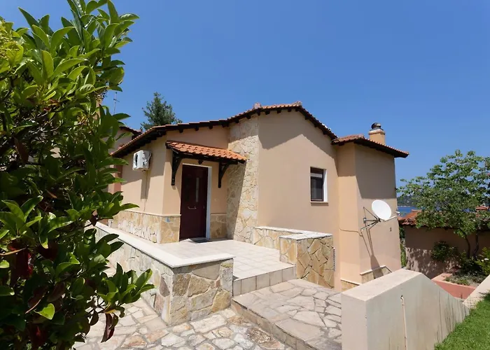 Egeo - Beachfront Paradise, Private Beach, Starlink, Bbq