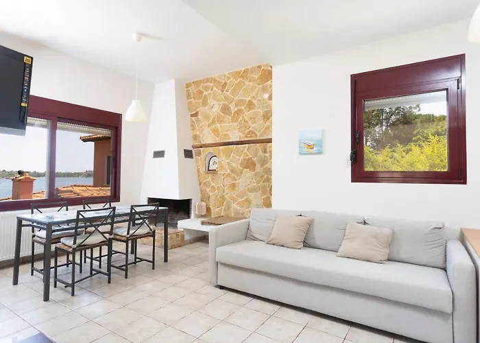 Egeo - Beachfront Paradise, Private Beach, Starlink, Bbq Vourvourou