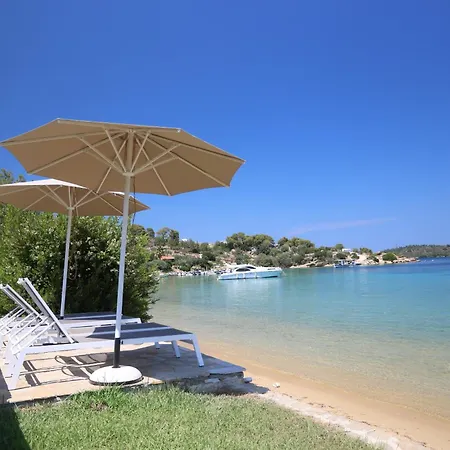 Egeo - Beachfront Paradise, Private Beach, Starlink, Bbq Vourvourou